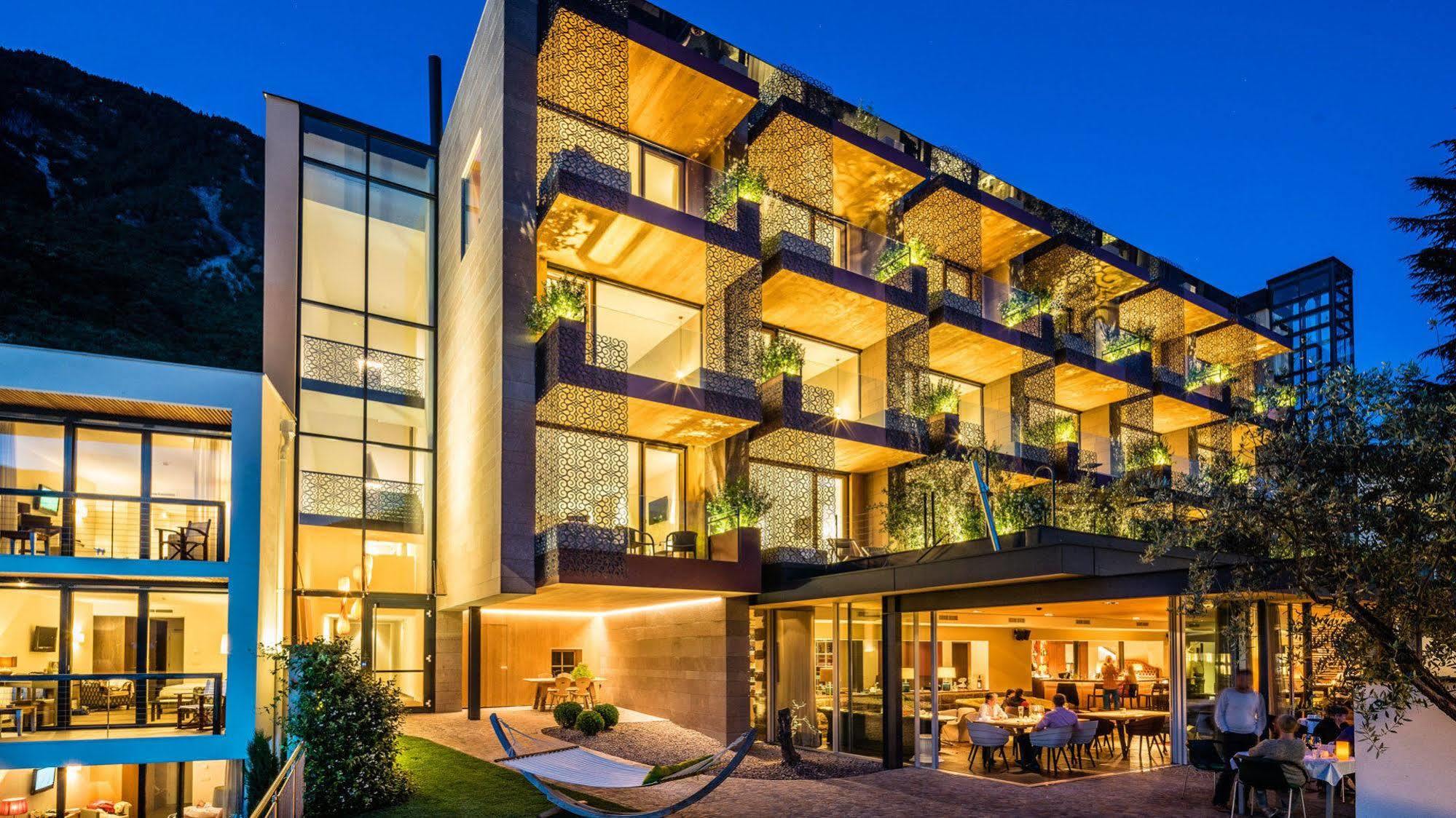 Hotel Muchele Посталь Экстерьер фото